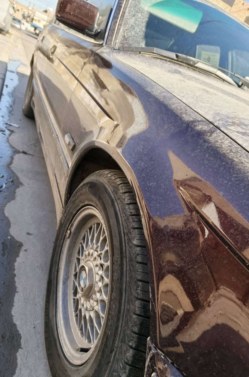 السلام عليكم
بي إم موديل ٩٢  حجم ٢٢٥ مسكر لون كرزي 
مكينه وكيل خير من الله  سياره جديدة 
صبغ للجماليه قبل أسبوعين طالعه من الفرن 
سياره فوللللل من كل ناحيه رقم بغداد 
السعر ٧٤ 
***********
