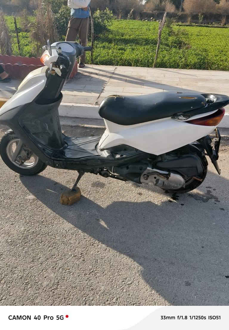 يا الله عمي اسلام عليكم من رخصت صاحب الكروب دراجه بريس للبيع دراجه خير من الله مكينه جاهزه وناعمه وكهربايته جاهزه يعني دراجه كفاله وشوفت عينك تجي تفحص وين ما تريد وسعره 600 وبيه مجال للطيبين. 
//ملاحظه.دراجه مستعجل على بيعته لان محتاج فلوسه


**إذا كنت صاحب هذا الإعلان وتريد حذفه لأي سبب، رجاءا أرسل رسالة إلى الدعم الفني**