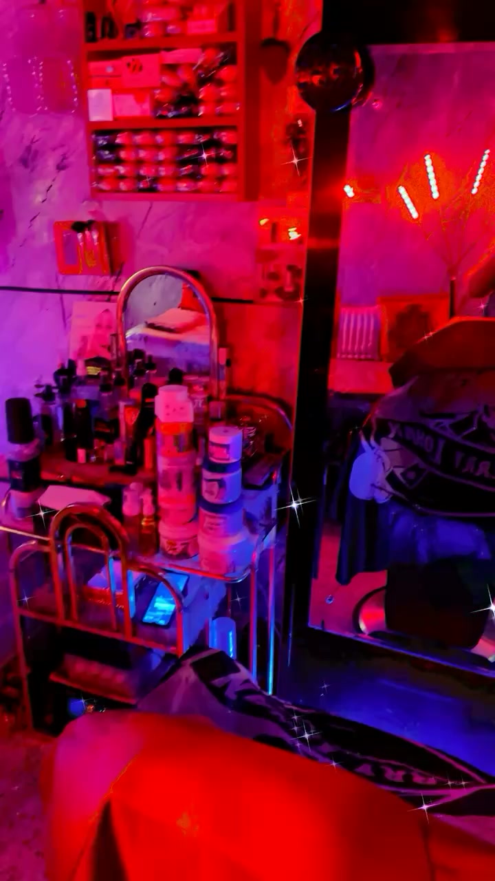 هذا المحل مالي مال عنايه البشره جاكوزي امطلوب بس حلاق بالمحل مالي بصفي ***********
