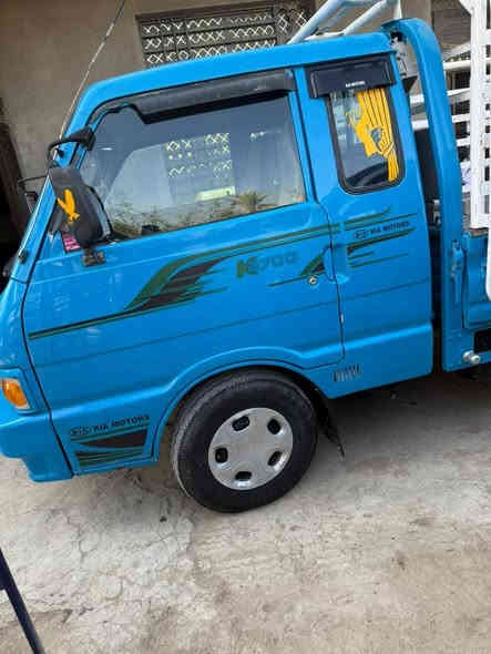 السلام عليكم
للبيع كيا حمل موديل 1996رقم انبار بسمي مشروع وطني مداور شوكت ما تريد السياره جديده ونضيفه محرك وكير وكسل وحداديه مكفولات السعر 65 
الاستفسار ***********
