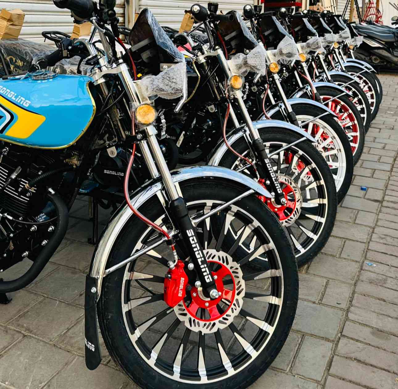 البيع بالنقد والتقسيط القسط الشهري 85 الف 
العنوان بغداد شارع فلسطين شارع الظلال 
يوجد توصيل داخل بغداد وجميع المحافظات 
‭0778 114 7176‬
