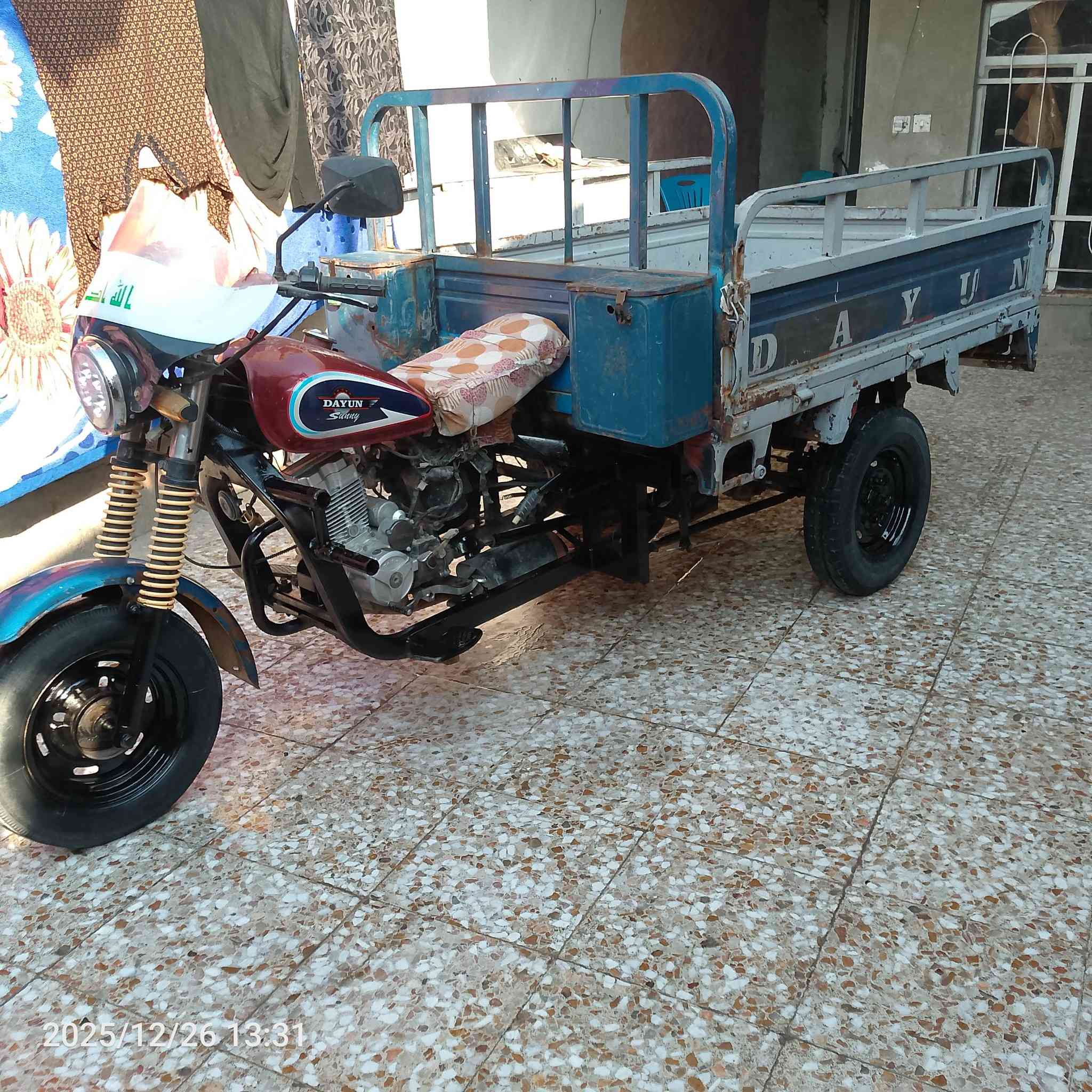 دراجه للبيع مديل 17 اوراق اصولي مكينه مكفول 
الدراجة خير من الله اللون ازرق السعر خاص وشراي بي خير ودلل رقم الهاتف ‏‪***********‬‏
