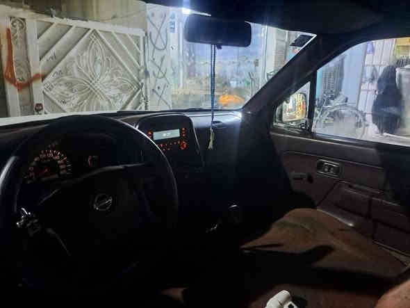 سلام عليكم ورحمه الله وبركات البيع او مراوس حسب القناعه بيكم نيسان 2002 محرك كير اكسل مكفول تبريد بس كمبريسر تخم تاير غرفه جديد اربع جناكيل بتره حداديه سبعين بل ميه مصبوغه عام رقم انبار  سنويه 27 سعر 55 بيه مجال *********** مابي واتساب
