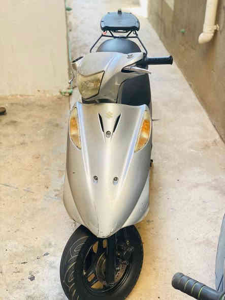 سلام عليكم ادرس ياباني قديم للبيع دراجه خير من الله ونضافته شوفت عينك / ***********
