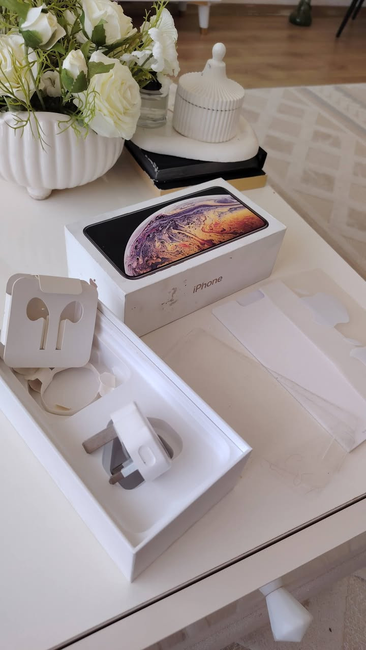 للبيع iPhone Xs Max LTE 64GB
شرق اوسط
لون ذهبي
ممفتوح وممبدل بي شي نظافة فول
بطارية 79٪
 بدون غراض
وياه كارتونته الاصلية
سعر 250 الف


**إذا كنت صاحب هذا الإعلان وتريد حذفه لأي سبب، رجاءا أرسل رسالة إلى الدعم الفني**