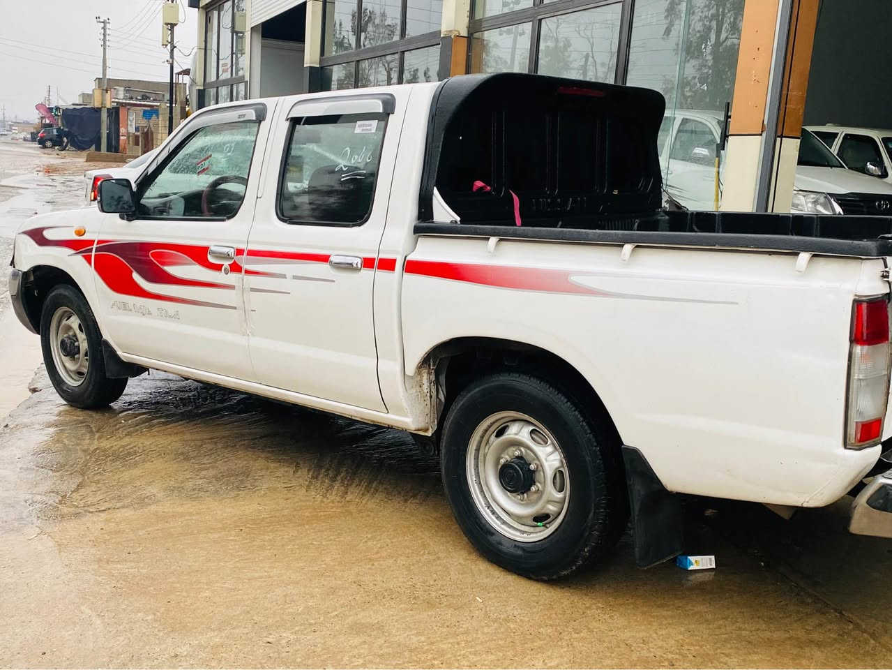 نیسان  2006 جام کارەبای   ناوسور  دە بڵ گێچ  بەشەرتی  گێر ومەکینە و تەبریدو  ھەموگیانی  بەشەرتی سەیارەکە  لێدانی ھیچ  نیە پە م کراوە تە وە بۆ جوانی   سەیارەکە  بۆ یاخ تە نک بوە  معجونی نیە  سنەوی  تازە  بەسەرچوە  رەقەمی نوێیە  
سعری 105 وەرەقە کمیک مجال
***********
*********** كويسينجاك, أربيل
