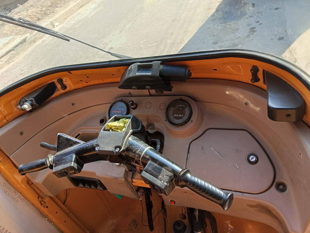 سلام عليكم شباب تكتك مديل ١٨ شهر ١٠ أوراق أوراق
تكتك خير من الله

معمر رباع من الخياس
تكتك بيها مكينه ١٩ مجفته تجفيت شركة جديد كير اكسن كفاله  تجي وشوف بعينك

تكتك شغاله وخير من الله
عنوان بغداد الحسينيه راشديه
سعر ٤ ملاين وبيها مجال   للشرايه
*********** رقم بيه واتساب
واني خادم
