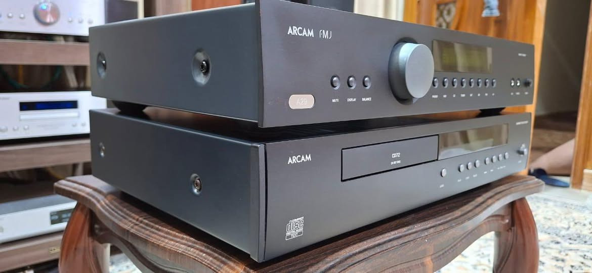 ARCAM  amp & cd
امبلي فاير و سي دي 
صناعة في مستوة جيد
جودة صوت عاليه الدقه
Made in england
***********
