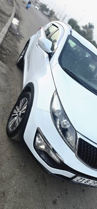 للبيع سبورتج ٢٠١٦ ماشيه ١٣٥  بيها قطعه وحده الجاملغ الامامي بدون فتح ه...