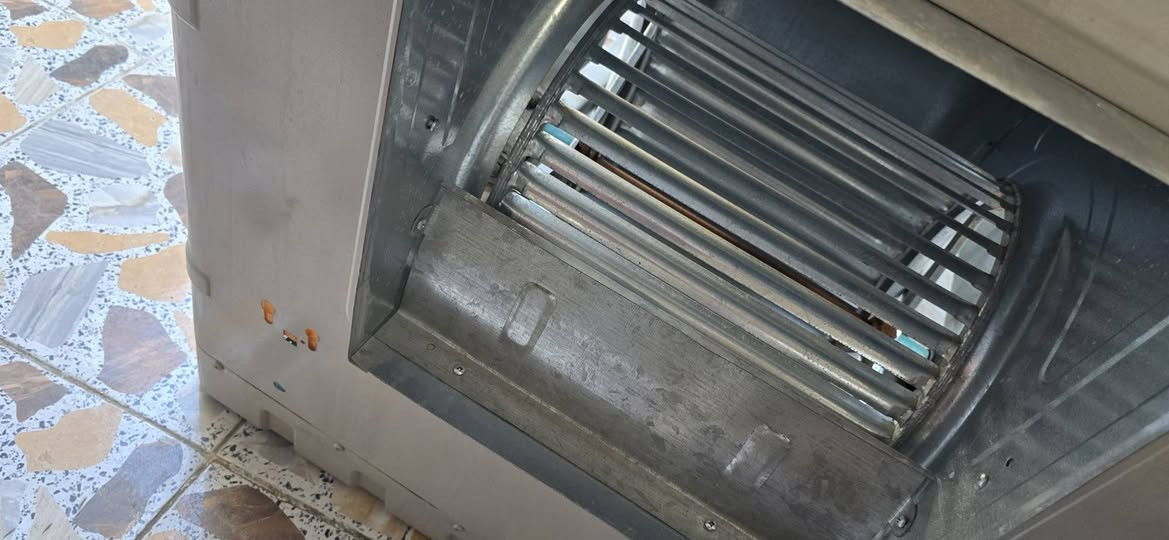 مبرده جديده
دبل واتر بم 

مستخدمه شي قليل
***********
