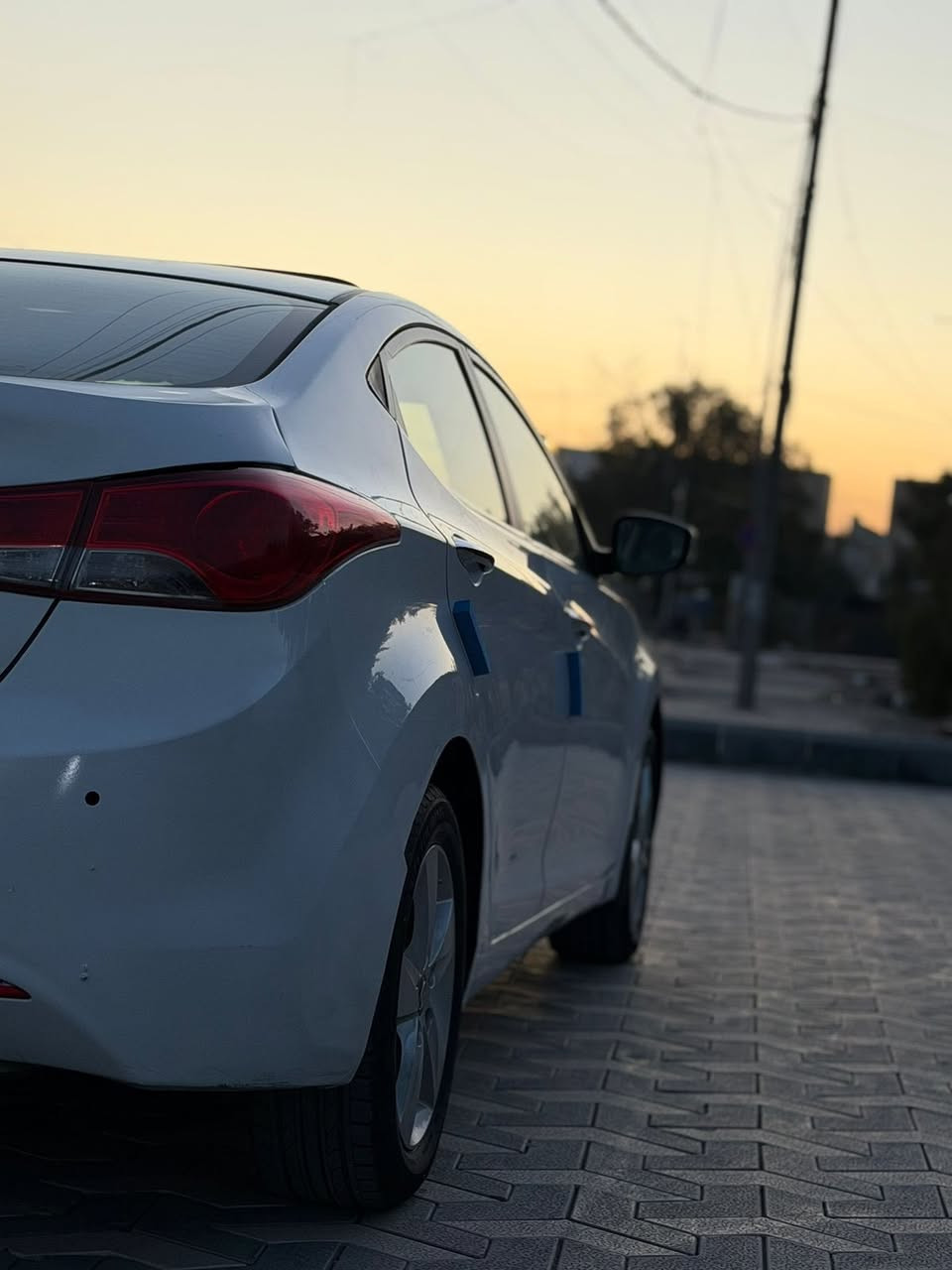 سلام عليكم مرخصت الادمن المحترم النترا خليجي 2014سياره جديده صبغ قبق جنطه فقط بدون تبديل بدون دواخل سياره فتحه تحكم ستيرن جهتين تخم تاير صدر جديد اي نقص مابيه مكان السياره بغداد حي العامل سعر السياره 118$وبيه مجال رقم الهاتف ***********
