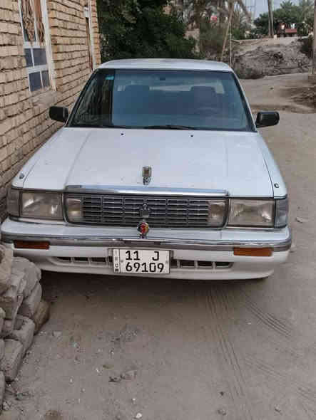 سلام عليكم سيدان للبيع موديل 91 سياره مكفوله من الصبغ والتبديل اكسن ثلاث قطع رقم انكليزي محرك وكير كفاله محرك فيفيتي اثنين ونص رقم بغداد الجديد ايسر ابلاد 
السعر 75وبيهه مجال استفسار اتصال على هذا الرقم 
***********
