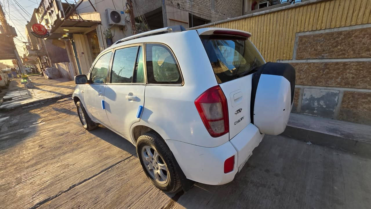 تيكو 2014 مصبوغة حزام حلوة وجاهزة وما بيها اي نقص مكينة 2000ميكانيكي المرغوب السعر 60 ورقة 
للاتصال ***********
