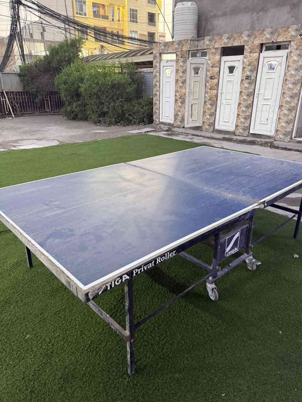 السلام عليكم للبيع منضده استعمال قليل نضيفه هيه وغراضه كامله شبجه وركتات ثنين السعر 150 وبيه مجال بسيط للاستفسار 
*********** مكانه بغداد الدوره
