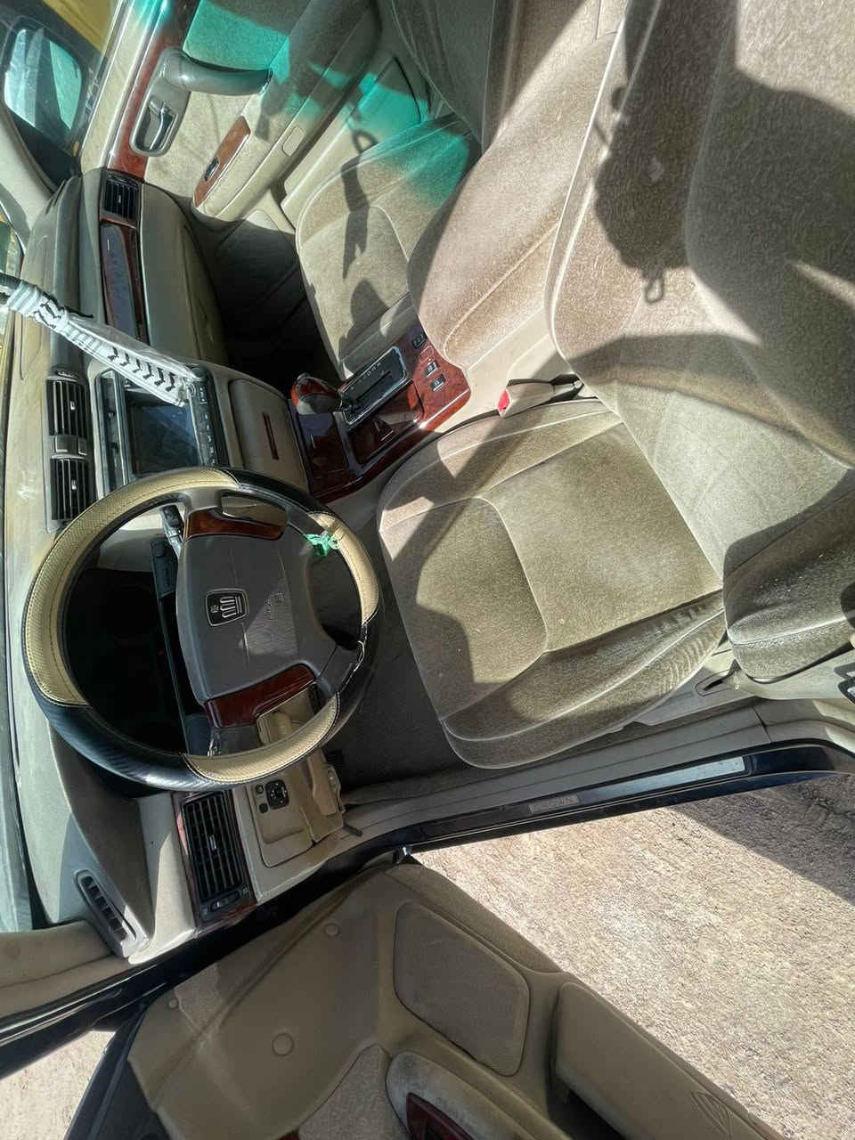 السلام عليكم جنون ادوات كصه جنطه مكينه ديفور الجبير شاصي 75  سياره حلوه
43 وبيهه مجال ***********
