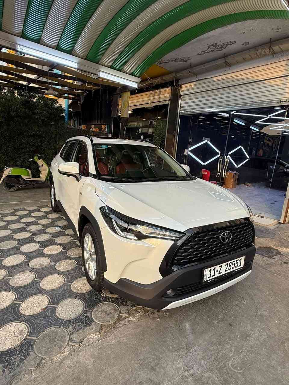 🧿عـــلـئ بــــركـــة الـــلـــه🧿
🛞نــوع الــمـركـبة:- كورولا كروز (CROSS)

🪙الـــــمــوديــــل:2024فول 1/1

⚙️حــجـم الـمـحرك:-2.000 هايبرد

🧭الــــعـــــــــداد: - 20,000الف كيلو

💌الـــــــوحـــــــة:-بغداد الدولي تحويل مباشر

الضرر:- بيها بيدي ار بل جاملغ الأيسر مال سايق وشويه من الباب اثر شخط بدون لا تكحيل ولا صبغ وبيها رصعات بسيطه.☑️

💎💎الـــــــمــــواصــــفــــاتViP💎💎

♦️فتحة سقف

♦️شاشة كبيرة 

♦️4 كامرات محيطيه

♦️بصمة تشغيل 

♦️دخول ذكي

♦️تحكم أسترين

♦️ويل كب بلاد

♦️لايت زنون

♦️هند ابريك بصمة

♦️ثلاث أنظمة للقيادة 

♦️كشن السائق كهربائي 

♦️كشنات جلد أحمر بلادي

♦️تبريد خلفي 

وعلية أظافات اهواي

📞——————————————————-📞

📩للاستفسار__والتواصل :- عــلـى الرقم:

الاســـــيـــا :- ***********📞

  واتساب: ***********☎️

📍📍

العنوان:-بغداد _زيونه_خلف دار الأزياء.

لمعرفة السعر الأتصال على الرقم اعلاه✅
