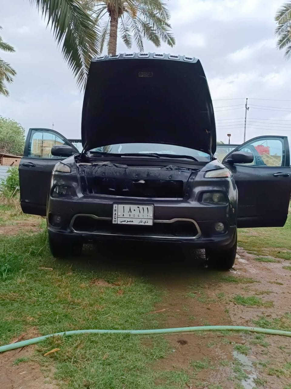 السلام عليكم سيار جيب شيروكي فور ويل
موديل 2018 سياره جاهزه من الحداديه وتبريد
مكينه وكير جديده مكفوله من العيب الشرعي السنويه لغايت 2029
السعر 130 وبيها مجال حك الجيه 
التلفون اتصال او واتس اب ***********
