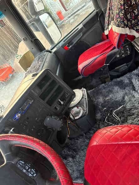 0سلام عليكم سكانيه للبيع 2005 مكينه نجكسن420 كير وتماتيك 900 السياره كفاله مكينه وكير وشاصي قماره بيهاا شبر صبغ بس طخم تاير راس وعربانه العربانه حماله صطحتهاا حديد دنكير بيبي العربانه رقم بصرة نكليزي تنتهي 30 شرط تحويل  سعر 235ورقة  بية مجل العنوان بصرة زبير ***********   
***********
