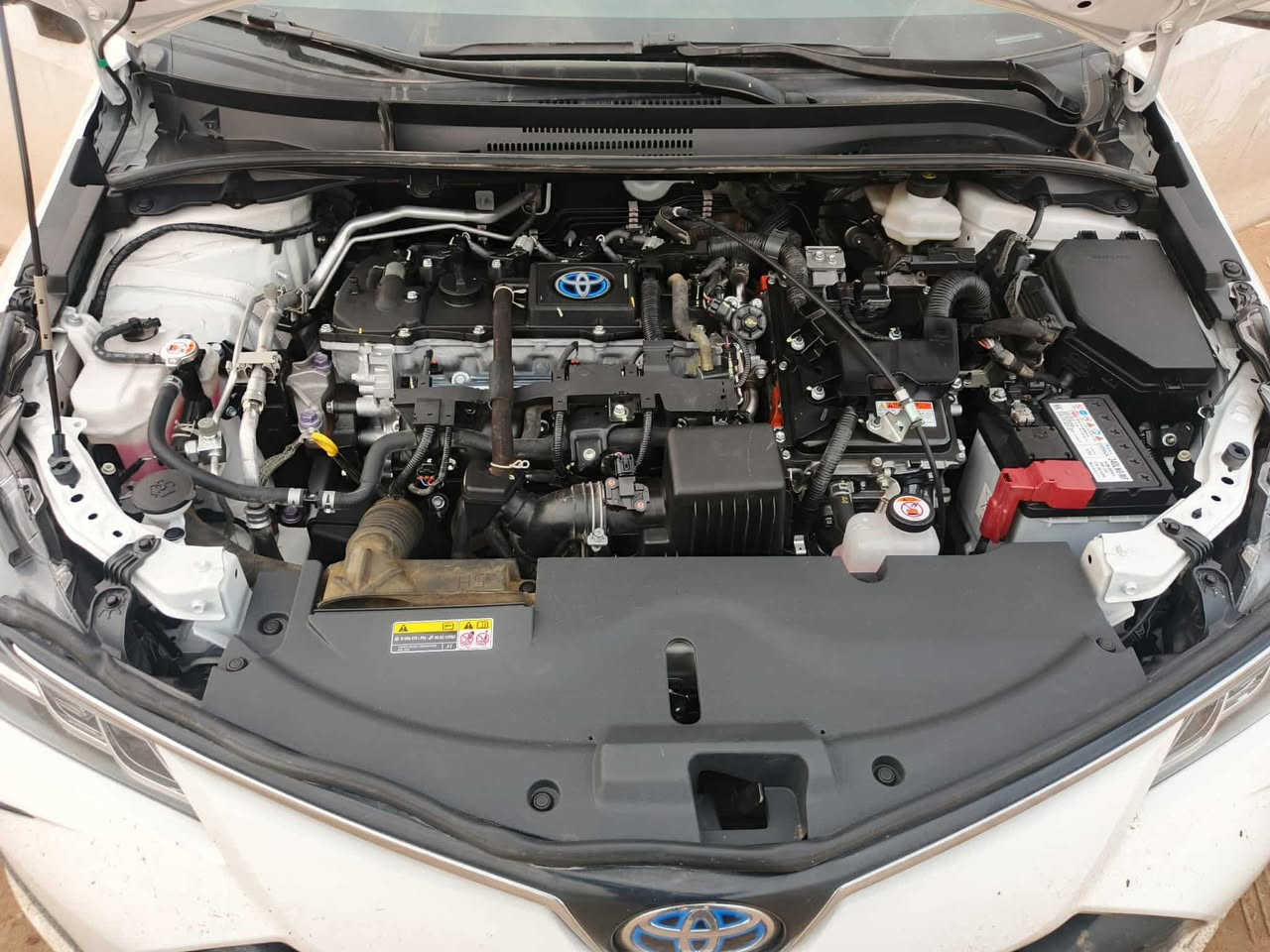 ‭0773 207 5987‬ كورلا موديل 2024 رقم بغداد كفاله عامه ماشيه 48 معروضه 147 وبيه مجال بسيط
