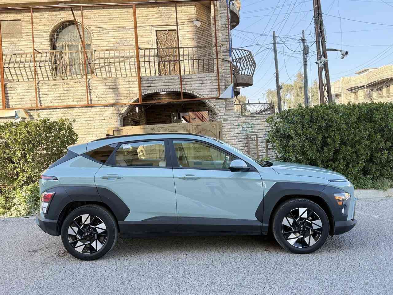 السلام عليكم 🙋🏻‍♂️❤️
للبيع هونداي كونا موديل 2024 لون مميز دخول جديد ترقيم جديد اليوم ترقمت رقم بغداد بأسمي تحويل ثاني يوم مشروع وطني وارد أمريكي ضررها جانبي كما موضح بالصور تبديل جاملغ وباب سائق أصلي ومصبوغات  ومصبوغ نص الباب خلفي  بدون فتح بقيه سياره مكفوله بدون دواخل شرط مكفوله بجم بلادي شركه بدون ايرباك جميع الايرباكات سليمه ماشيه 35 مشي أمريكا ترايها زيرو مكينه 2000 دوش كير محرك صدر تبريد مكفولات 

مواصفات 🚘🔥

شاشه دجتيل متصله عداد إلكتروني دجتيل 

شاشه كبيره لمس كامره دواره 

بصمه تشغيل بصمه ابواب اشاير ترحيب 

تشغيل عن بعد 

أشاير بالمري 

كشن كهربائي 

داخلها لونين 🤍🖤

فول تحكم أستيرن أربع جهات بلوتوث حاكيه واي فاي كار بلي 

رادارات بالمري جانبي خلفي مسار خطي سياقه ذاتيه توقف ذاتي عند الاقتراب رادارات بالأبواب وجميع الجهات 

ويل كب الأصلي مع تخم تاير جديد 

بكلايت لد مازدات بلادي زنون عالي ناصي

تبريد قطعتين 

ثلاث انظمه قياده سمارت ونورمال وسبورت sport 

للأستفسار *********** أسيا ❤️

               *********** عراقنا 🩵 

أبو علي مكاني بغداد البياع السعر 168 وبيها مجال 🌹
