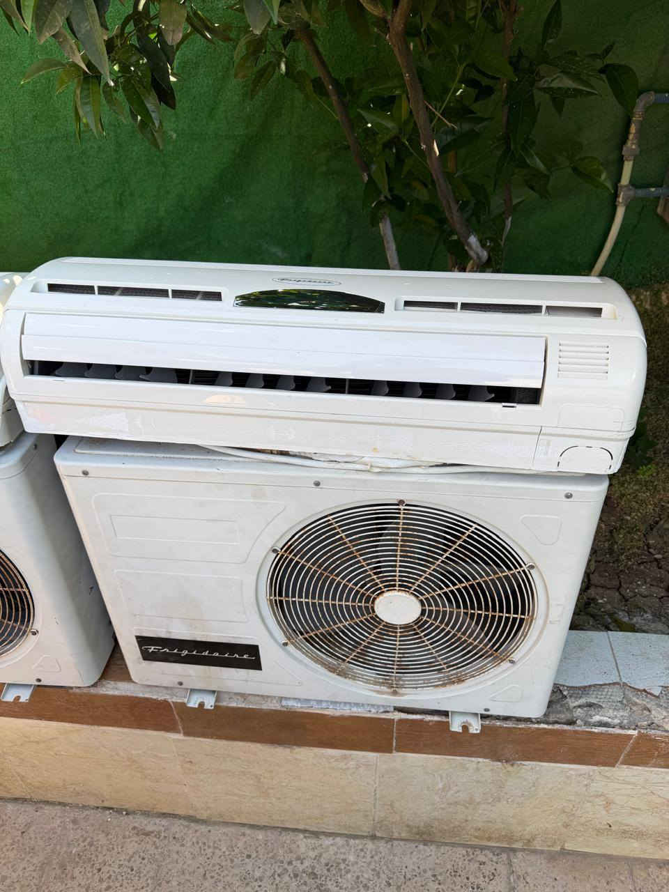 مكيفين طمطم للبيع بحاله الوكاله شغالات 100% بسعر حرق التواصل عالرقم 0798008568


**إذا كنت صاحب هذا الإعلان وتريد حذفه لأي سبب، رجاءا أرسل رسالة إلى الدعم الفني**