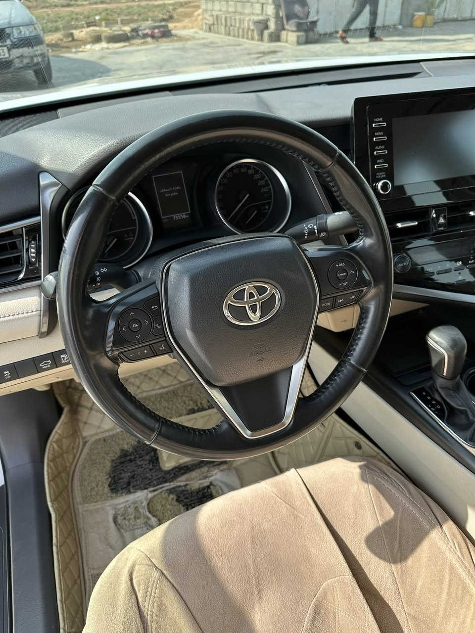 من رخصة الادمن كامري خليجي للبيع موديل 2023 مكفوله كفاله عامه بسمي رقم بغداد العنوان حله مركز المدينة 
السعر 235 وبيه مجال شي قليل 
***********
المايعجبه اعبر المنشور
