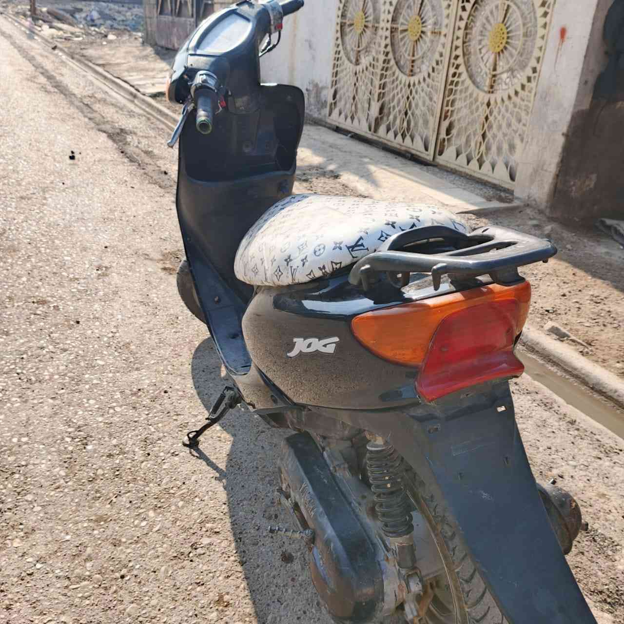 سلام عليكم عصفوريه للبيع الدراجه نضافه 90% كفرات بلادي شلعه ومعدل فول هندر واحد بأي وقت كهربائيات كلها شغاله حساسات شغاله الدراجه نقص جوزه لين سويجه ضايع الدراجه تفيد لشغل للمدرسه ماتعبك السعر 175 وبيه مجال بسيط 
عنوان بغداد حي نصر رقم *********** واتساب موجود
