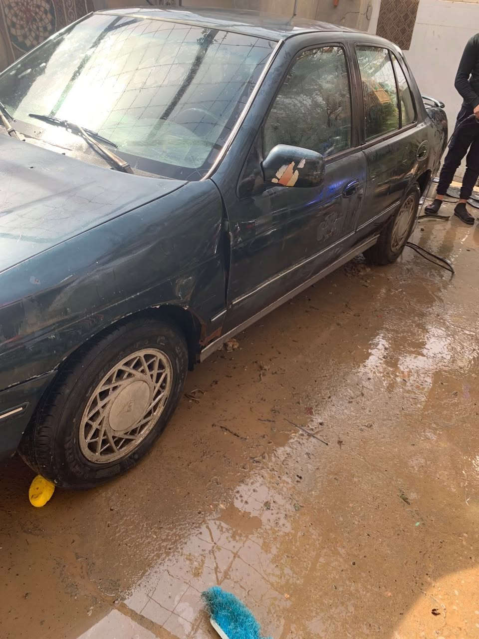 سياره سيفيا البيع مو يل94 رقم ديالى سنوية صاقطة 19/بيها قاصرين / السعر /18 وبيها مجال حك الجية/ العنوان ديالى بعقوبة كاطون الرحمة شارع الصحفية قرب مدرسة الاصمعي 
رقم الهاتف/ ***********
