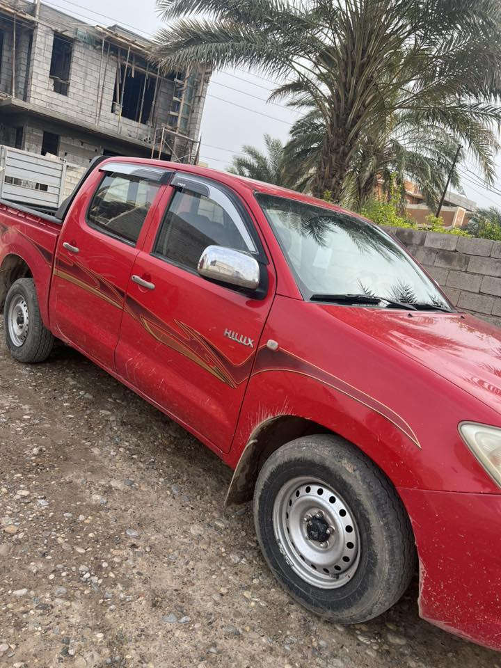 للبيع او مراوس تيوته موديل 11 شاصي 19 جديده 
بيها بس قطعه صبغ ‭0775 860 4941‬
