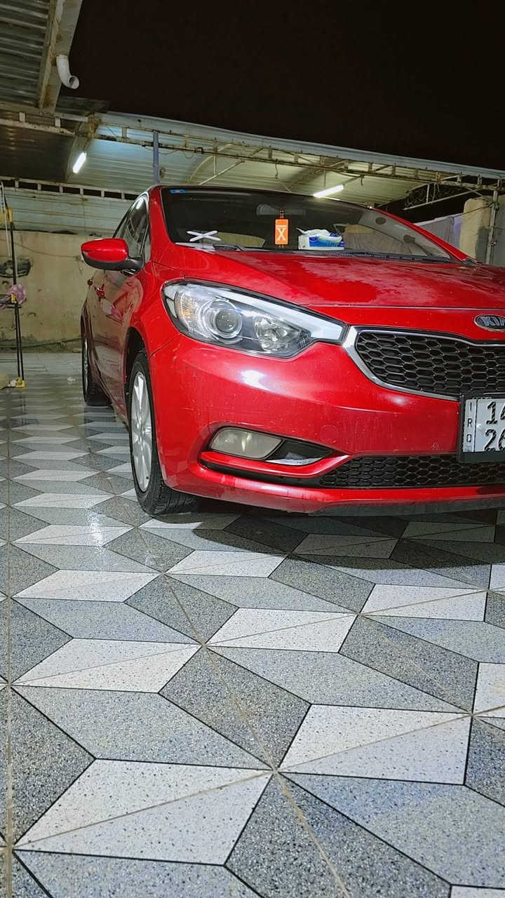 السلام عليكم للبيع كيا سيراتو خليجي مكفوله ضربة تبديل او صبغ  مكينه كير تبريد تخم تاير جاهزه  مديل 2014 رقم بصرة بسمي تحويل  السعر 115  للاستفسار  *********** البند رشيته لان جارد فقط رش شرط
