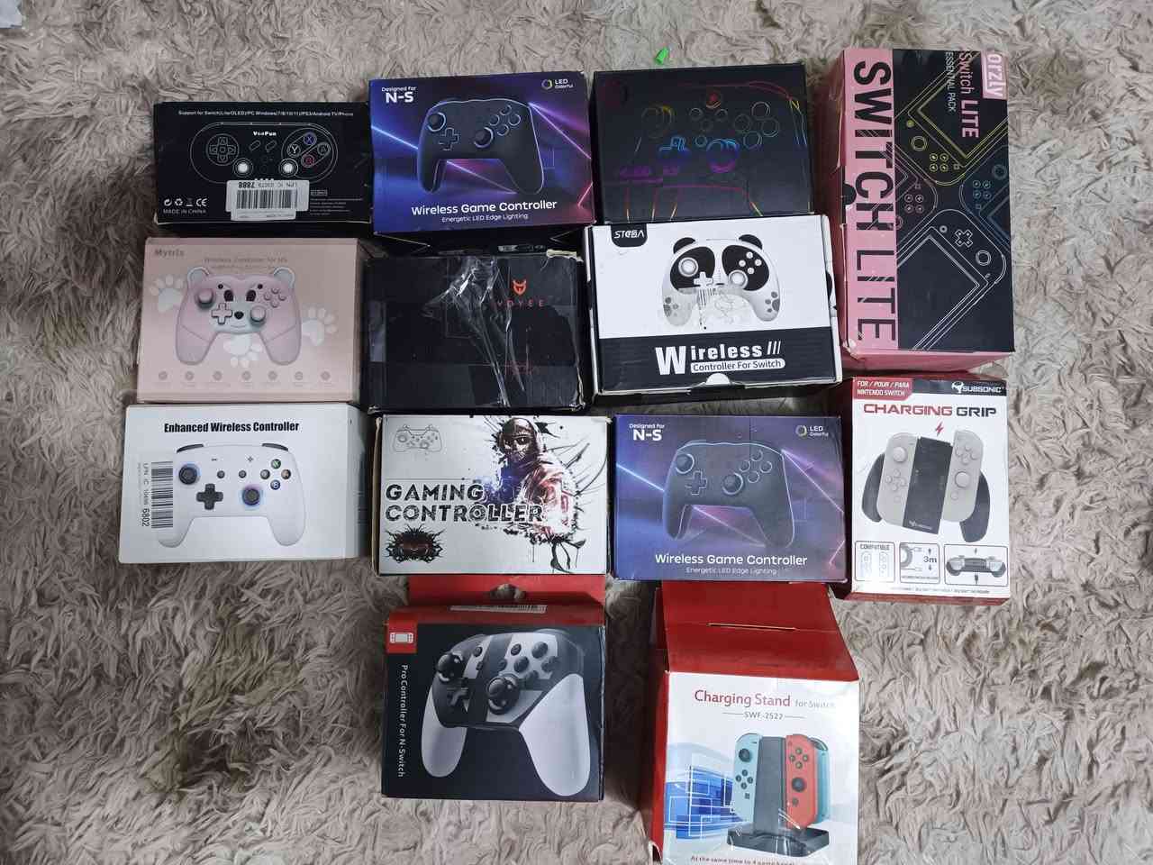 جوستكات جددغيرمستخدمه الكل ب150الف ***********
