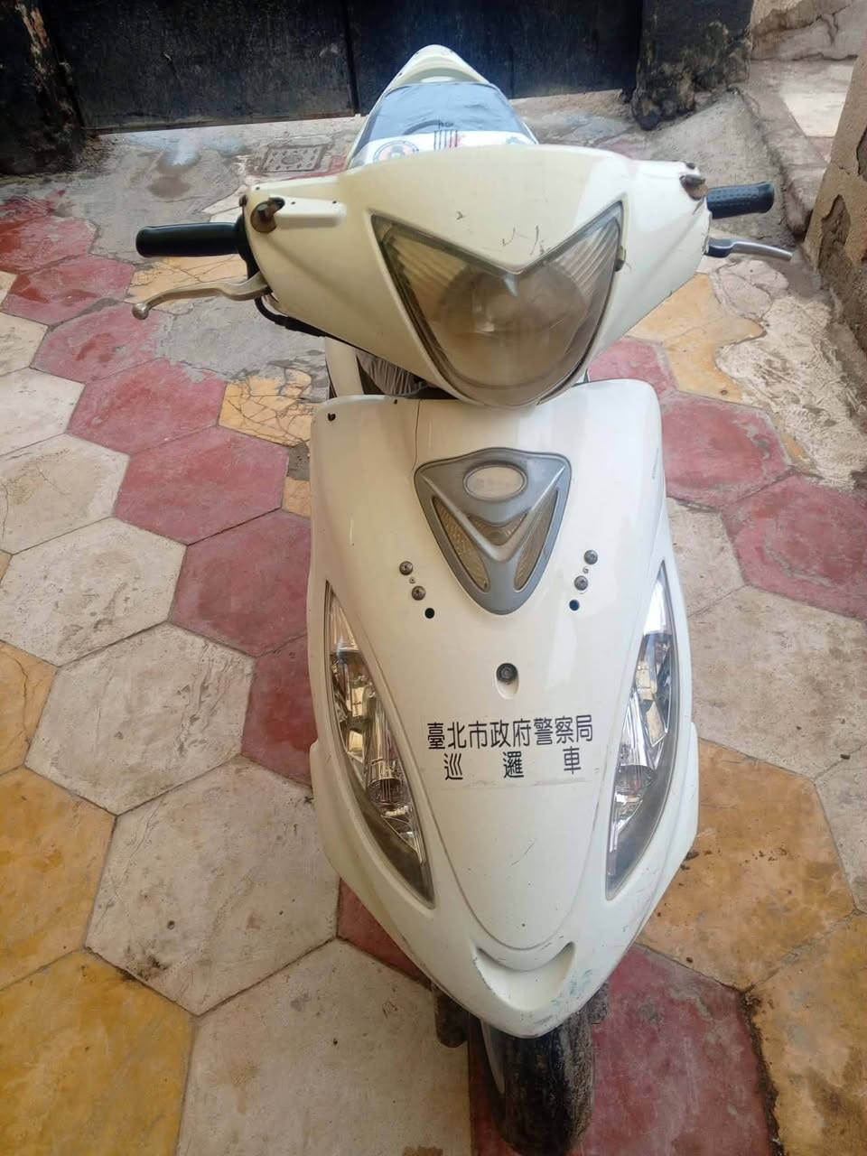 دراجه كانكو سعرهه 550شغاله نكره سلف مبد بيهه بس سلف مكفواله رقم الجوال ***********
