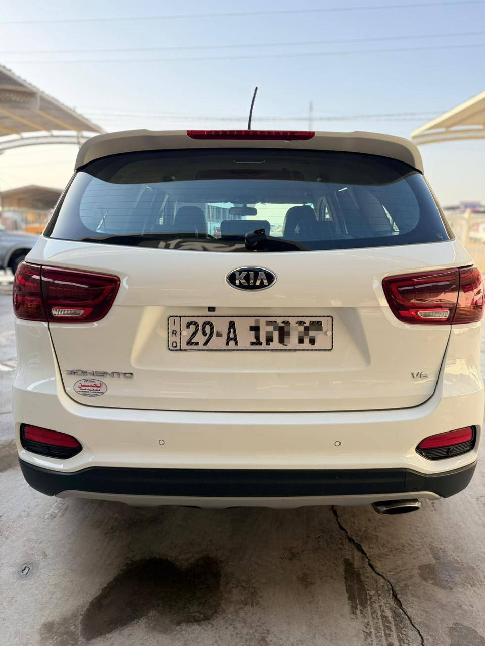 الحسن لتجاره السيارات
العنوان واسط الزبيديه 

كيا سورنتو 2020 خليجي 
رقم واسط بسمي 

محرك 6 سلندر 
كشنات كهرباء 
كشنات جلد 
جنطه كهرباء 
بردات خلفيه بصمه تشغيل 

ماشيه 100 

مكفوله السياره عدا شخط بسيط بلباب ولباقي مكفوله 

السعر 245$ وبيها مجال 

***********
