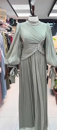 ملابس • للبيع