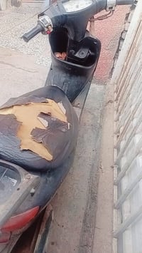 دراجه عصفوريه للبيع تشتغل سعره 175 07715663927