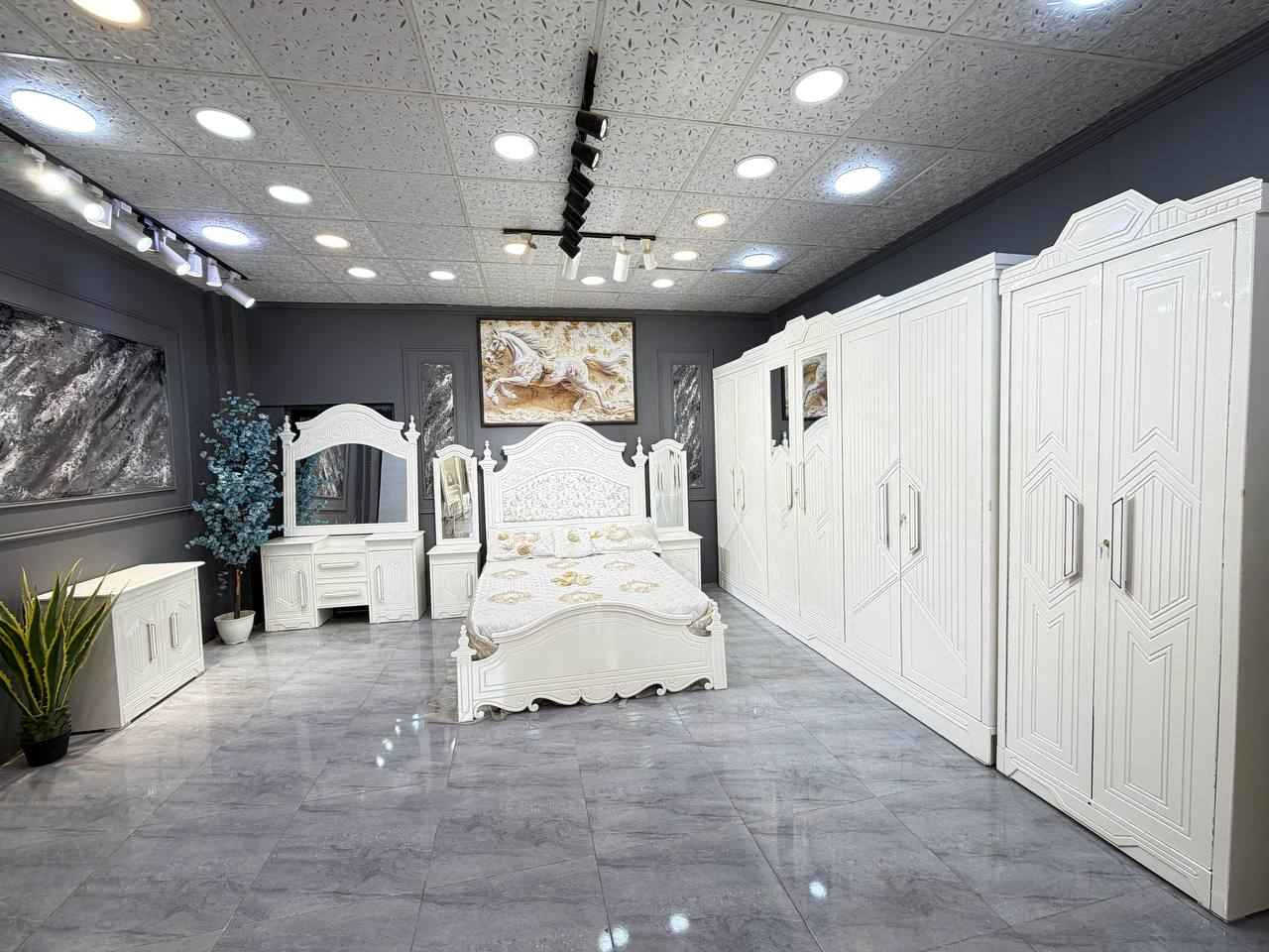 غرف صاج شغل عراقي 🇮🇶 
٧ قطع كنتور 6 ابواب
سعر الغرفة ٩٥٠ الف فقط ❤️
الخارج صاج ٤ ملم ام دي اف 
النقش سي ان سي 👉💞
والداخل صاج ٣ ملم 
١ 💥سرير قياس ١٦٠ × ٢٠٠ سم
٢ 💥ميز جانبي أيمن ٥٠ سم
٣ 💥ميز جانبي أيسر ٥٠ سم
٤ 💥زاوية بارتفاع الكنتور ٢٢٠ * ٨٠ سم
٥ 💥ميز بلازمه 
٦ 💥ميز مراية ارتفاع ٢٠٠ * ١٢٠ سم
٧ 💥كنتور ارتفاع ٢٢٠ سم عرض ٣١٥ سم
💜نقل وشد مناطق بغداد القريبة مجانا 
يوجد توصيل لجميع المحافظات
للحجز والاستفسار مراسلة الصفحة بغداد, العراق


**إذا كنت صاحب هذا الإعلان وتريد حذفه لأي سبب، رجاءا أرسل رسالة إلى الدعم الفني**