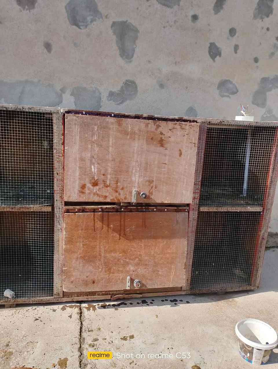 حاضنه مال صواصي طول 170×60
واحد منهم طابقين والثاني طابق واحد مكاني ايسر جلوخان *********** سعرهم130وبيهم مجال
