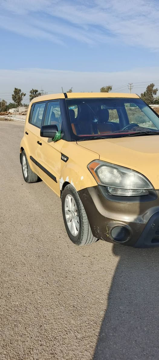 السلام عليكم للبيع كيا صول 2013 وارد أمريكي رقم بغداد بسمي سيارة جديدة جاهزة كير مكينة تبريد ثلج مكفولات مصفرة هيئة وغرامات مكاني بغداد السعر 73 وبيهة مجال *********** 
***********
