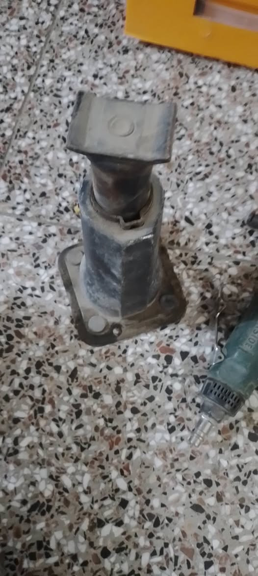 سلام عليكم من رخصت الئدميين أغراض مستعمله للبيع مسدس بسمار كونكريت ٦٠الف قاطعه بليت هوه ١٠الف جك ١٠الف منكله بواري ١٠الف علمن الغراض كلهن شغالات رقم بي واتساب*********** بغداد زعفرانيه
