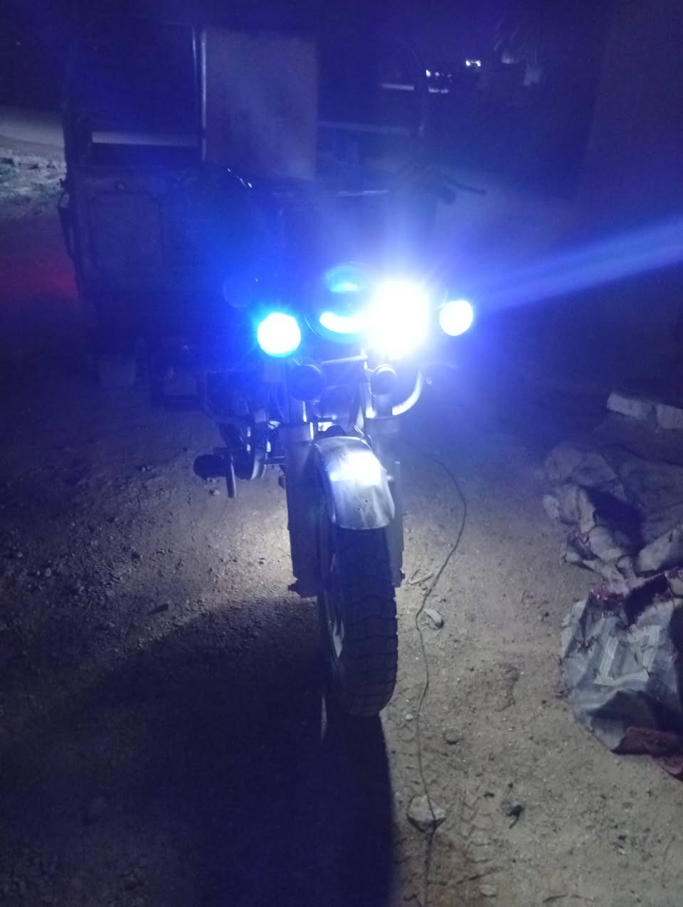 سلام عليكم ستوته البيع مديل 22 وراق اصوليه محرك مامفتوح سعرها مليون وسبعميه وبيها مجال  *********** اتصال على هاذا رقم ستوته مامغسوله  بطينها مال مطر العنوان الحله القاسم
