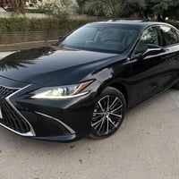 لكزز ES 300 2024 بصمه فتحه كشنات جلد ابيض كشنات تدفئه تبريد حساسات اما...