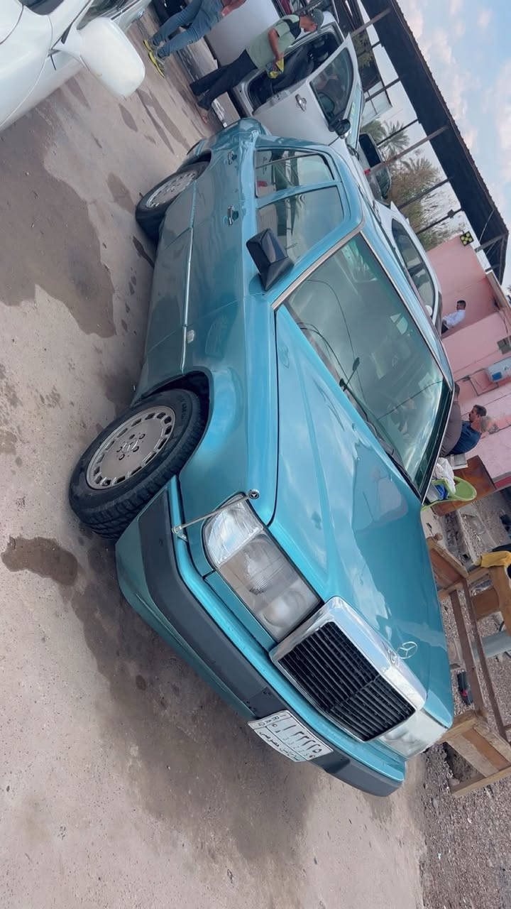 سلام عليكم للبيع مارسدس مديل 90 رقم صلاح الدين تحويل من الصبح السياره جاهزه مكينه وكير بطه مكينه وكير وصدر وتايرات جديده السياره كلش حلوه مشروع وطني تحويل من الصبح  سعر50 وبيه مجال مكانه صلاح الدين بلد للستفسار لاتصال على الرقم ***********
