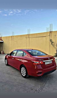 للبيع نيسان سينترا 2017 مواصفات SV سياره بيها 4 قطع بخ جمالي فقد سياره...