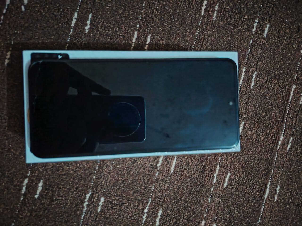 #هونرx7c
💎 مواصفات الجهاز 😍

🔴شاشة IPS LCD بحجم 6.77 بوصة مقاومه للكسر والصدمات 😍
 🔴معدل تحديث 120 هرتز.
🔴نظام التشغيل أندرويد 14 بواجهة MagicOS 8.
🔴معالج  Snapdrag 685 بتقنية 6 نانومتر.
🔴ذاكرة داخلية تصل إلى 256 جيجابايت مع 8 جيجابايت من ذاكرة الوصول العشوائي.
🔴كاميرا رئيسية مزدوجة 108 ميجابكسل.
🔴كاميرا سيلفي 8 ميجابكسل.
🔴مكبرات صوت استيريو 
🔴مزود بمستشعر بصمة جانبي.
🔴بطارية بسعة تصل إلى 6000 ميللي
السعر200بي مجال الشراي يجي خاص او الاتصال ***********
