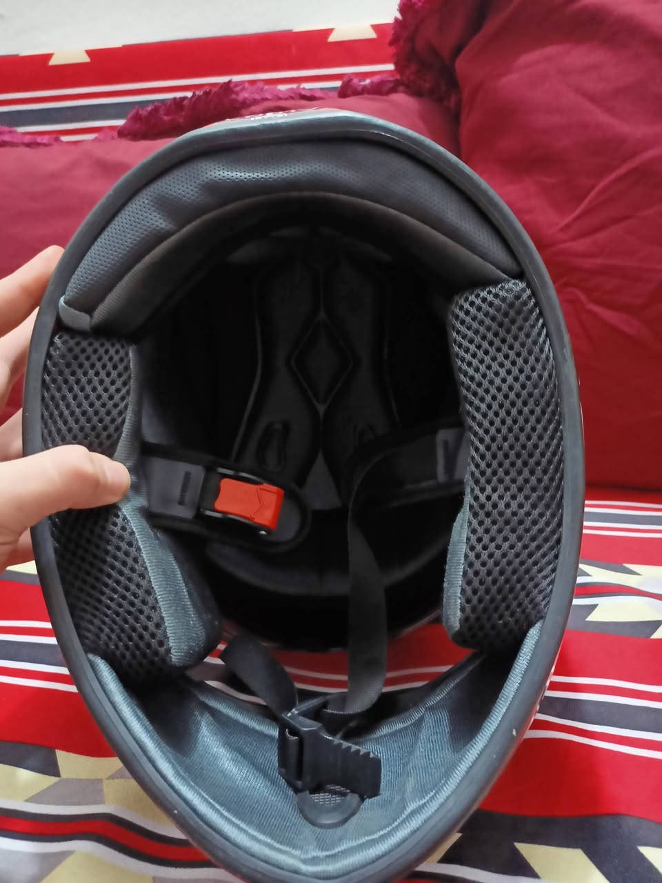 خوذه للبيع بسعر 60الف ويه التوصيل 
مكاني العماره ميسان قلعه صالح


**إذا كنت صاحب هذا الإعلان وتريد حذفه لأي سبب، رجاءا أرسل رسالة إلى الدعم الفني**