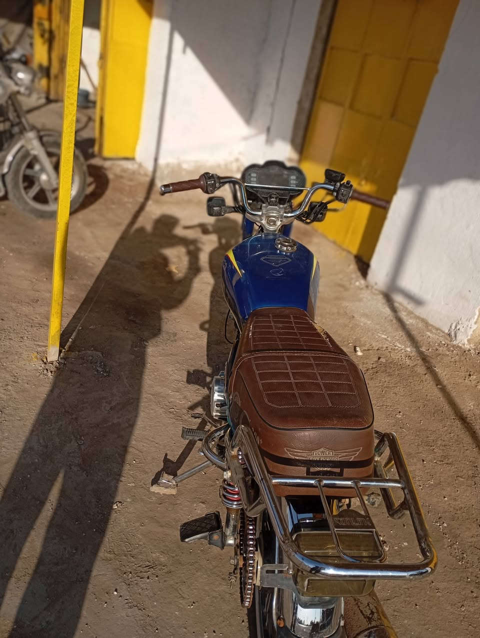 السلام عليكم للبيع سافان موديل 24اوراق أصولي دراجه خير من الله مكينه ناعمه تفاصيل اكثرخاص او اتصال *********** مكان بابل محاويل
