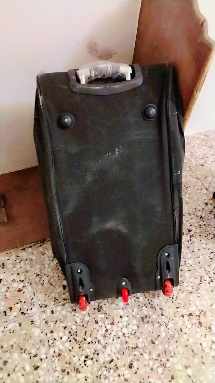 سلام عليكم ورحمة الله وبركاته
غراض للبيع كلمن وسعره ***********
