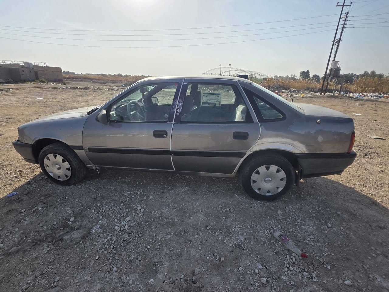 السلام عليكم سياره فكتره موديل 92 للبيع سياره جاهزه كامله كهربائيات رقم بغداد انكليزي السعر 30 بيها مجال رقم الهاتف ‎0781 715 1673
