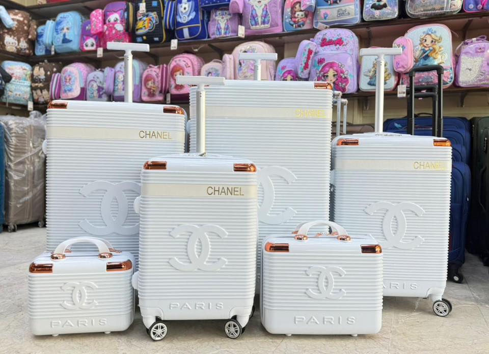 ￼ تخفيضات لأول مره 
حقائب السفر السعر الجديد (80)السعر القديم (100)عدد(3)✈️✈️✈️🧳￼ 
‏يوجد لدينا خدمة توصيل جميع محافظات العراق ￼ توصيل سريع 🚆🚆🚆واتساب ￼***********￼
