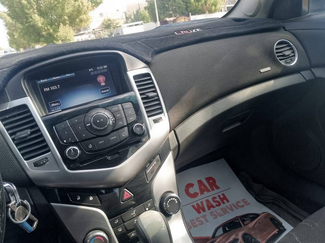 السلام عليكم كروز ١٤ ثلاث قطع صبغ بدون دواخل مكينة ١٤٠٠ جاهزة من كلشي بغداد حي الجهاد *********** موجود واتساب اعتذر السعر ٧٥
